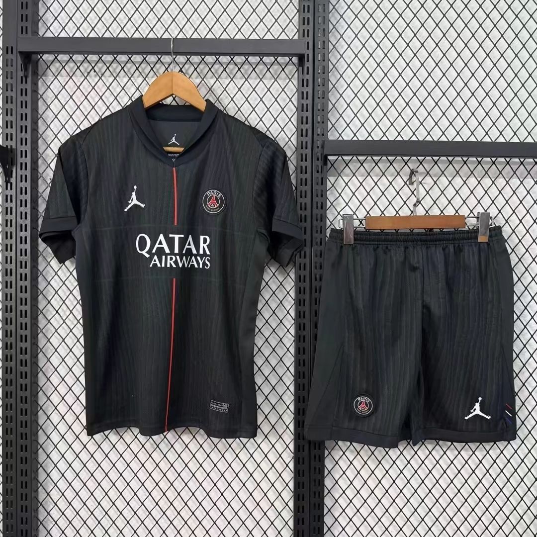 MAILLOT ENFANT ET SHORT PARIS PSG FOURTH 2025/2026
