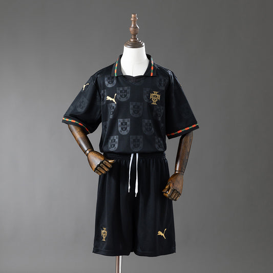 MAILLOT ENFANT ET SHORT PORTUGAL ÉDITION EUSEBIO 2026