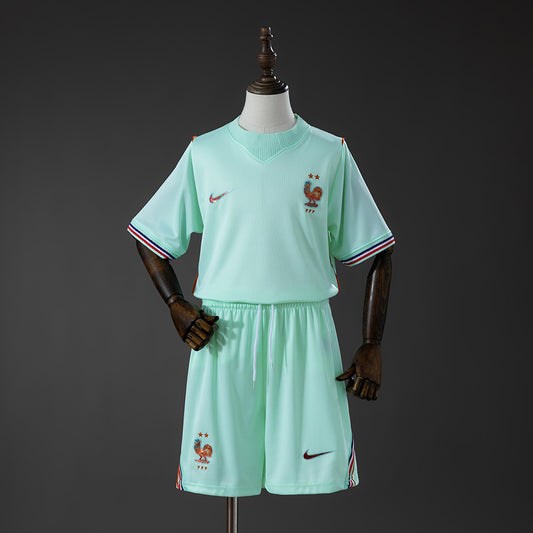 MAILLOT ENFANT ET SHORT FRANCE MENTHE COUPE DU MONDE 2026