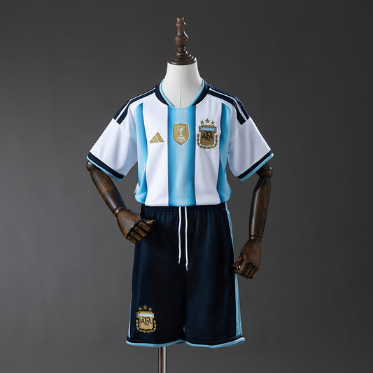 MAILLOT ENFANT ET SHORT ARGENTINE DOMICILE COUPE DU MONDE 2026