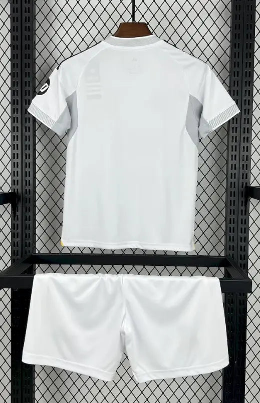 Maillot Enfant Real Madrid Domicile 2025/2026