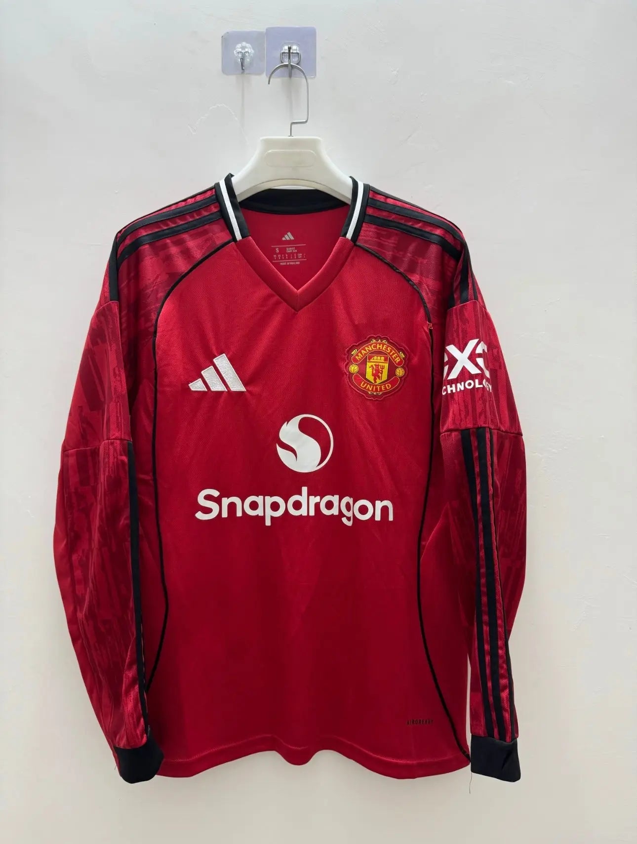 Maillot Manches Longues Manchester United Domicile 2025/2026 Le Footballeur Shop