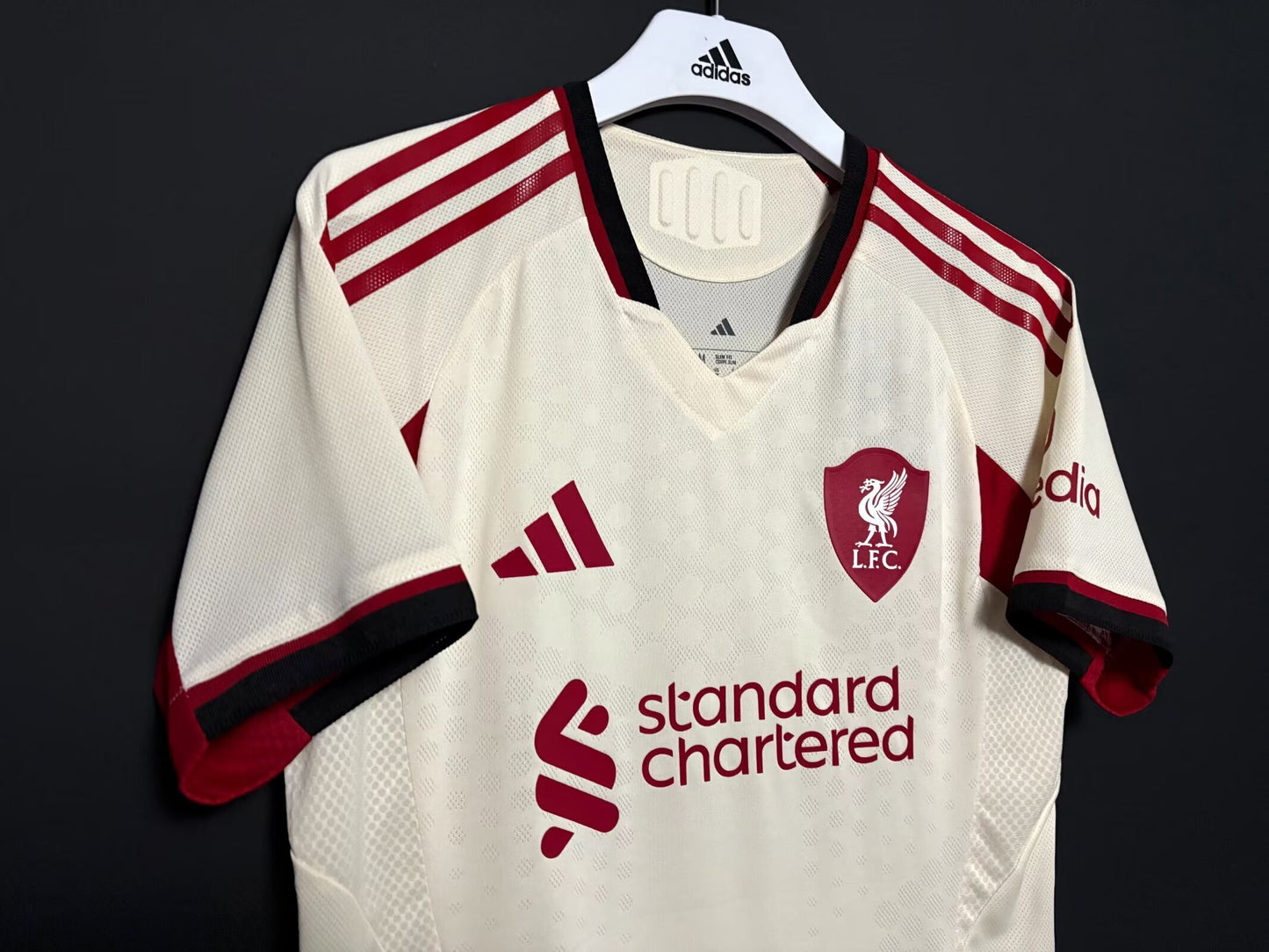 Maillot Liverpool Extérieur 2025/2026 Le Footballeur Shop