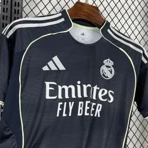 Maillot Real Madrid Extérieur 2025/2026 Le Footballeur Shop