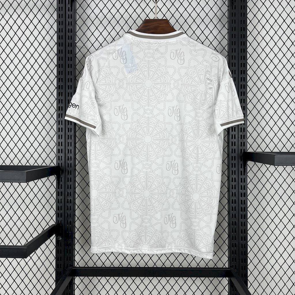 Camiseta de visitante del Nottingham Forest 2025/2026