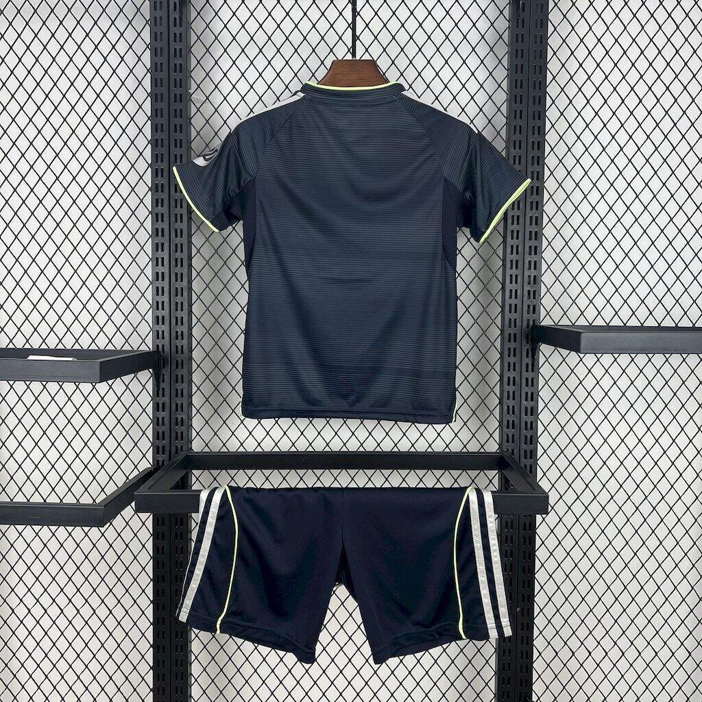 Maillot Enfant Real Madrid Extérieur 2025/2026